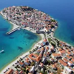 Nika Lägenhet Primošten