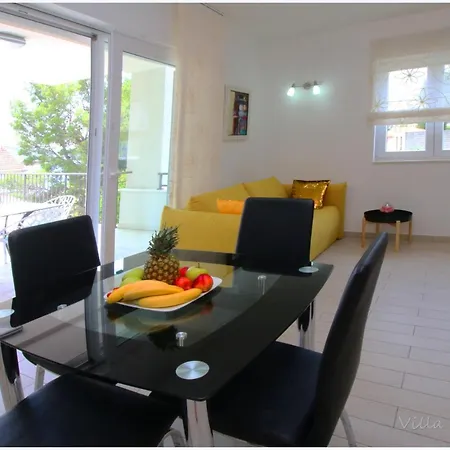 Nika Apartament *